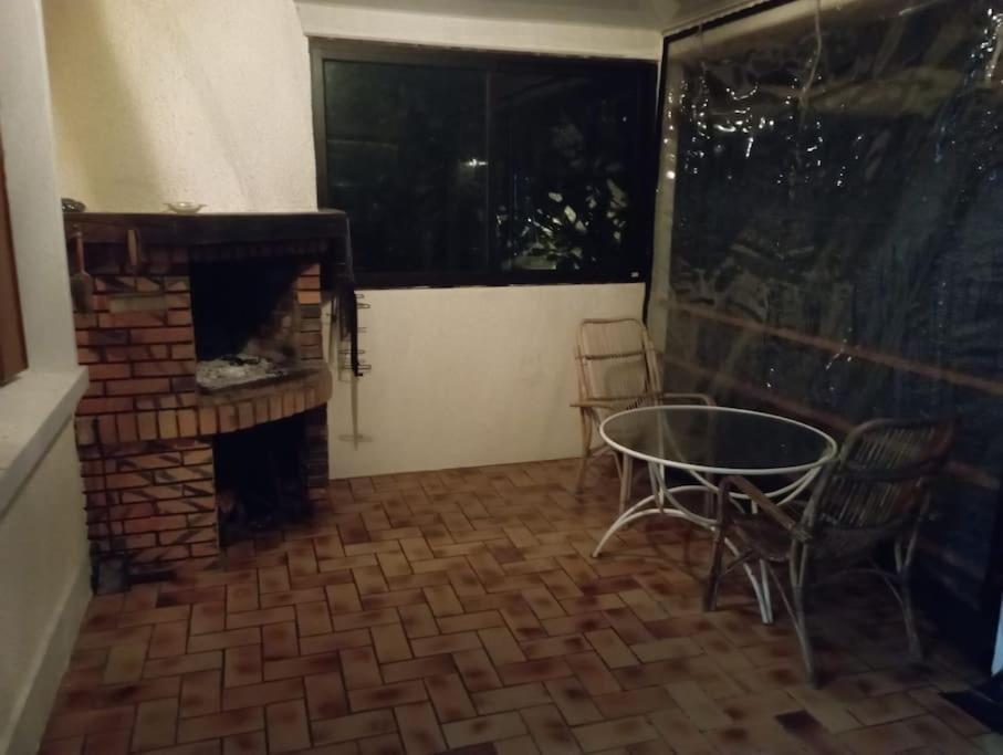 3 Pieces Calme, Terrasse Et Parking Prive Daire Courcouronnes Dış mekan fotoğraf